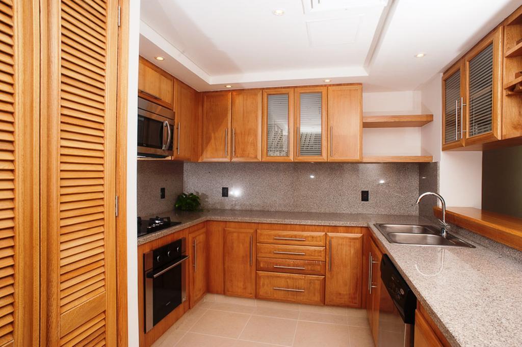 Hotel Irotama Lago Santa Marta  Exterior foto A modern kitchen