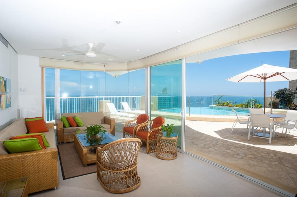 Hotel Irotama Lago Santa Marta  Exterior foto A living room with a view of the ocean