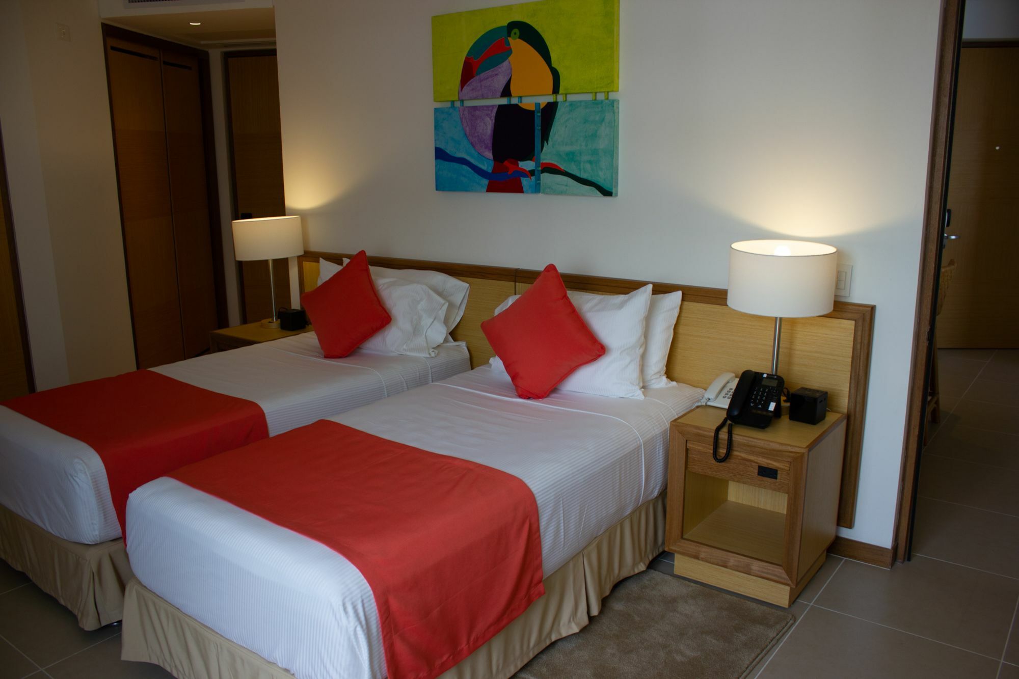 Hotel Irotama Lago Santa Marta  Exterior foto A room at the hotel